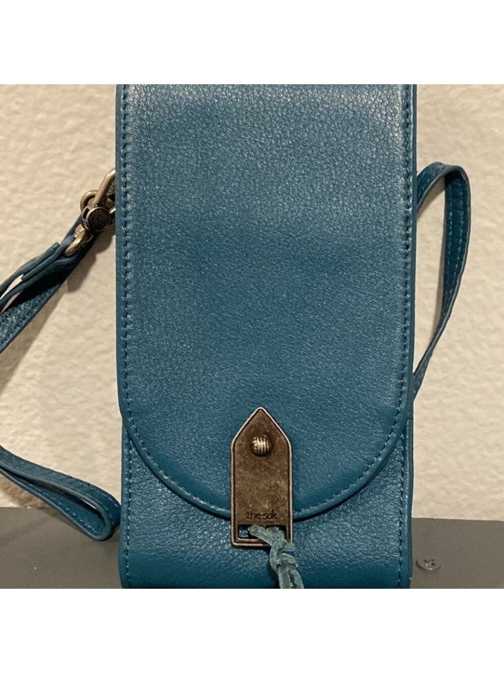 Playa Bag Genuine Leather Cellphone Crossbody Bag by The Sak New With Tags Festi - Picture 7 of 8